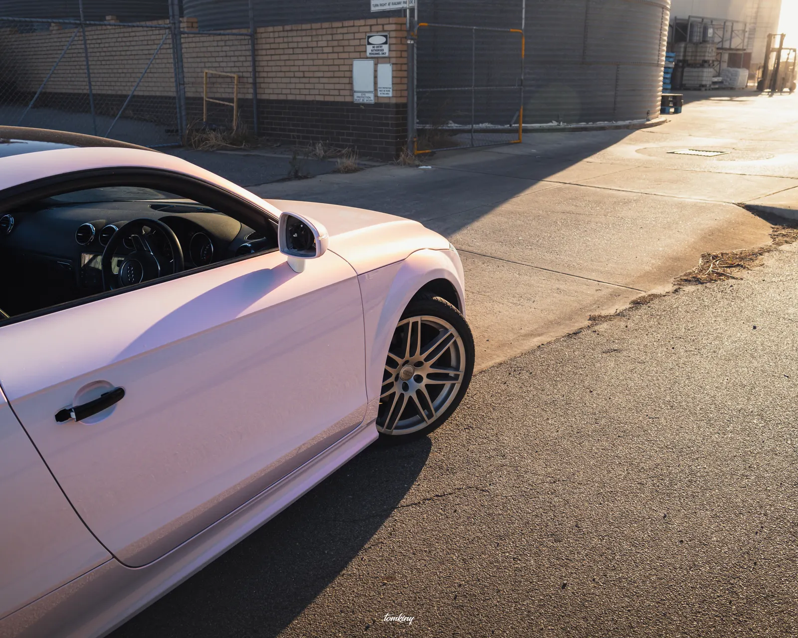 Audi TT in pearl pink, side profile