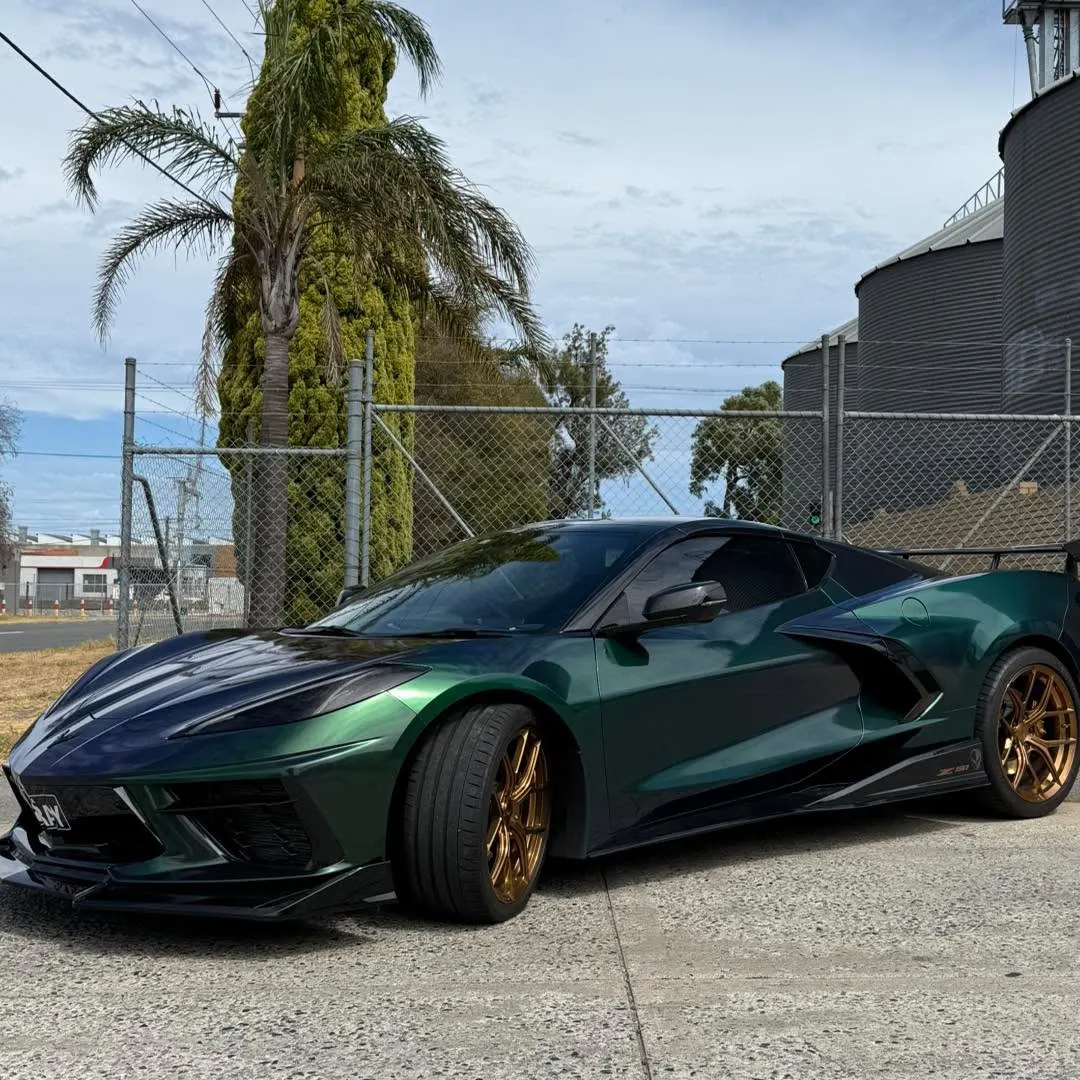 Hidden Forest colour-shift Corvette side view with bronze wheels